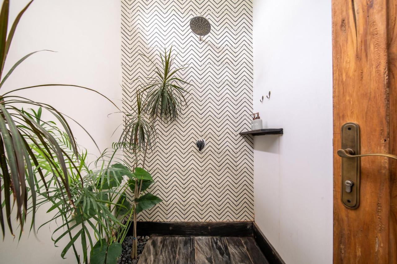 Villa Yogi Surf 2 Canggu Екстер'єр фото